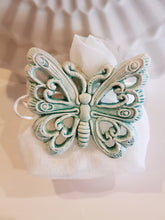 Carica l'immagine nel visualizzatore di Gallery, farfalla di ceramica