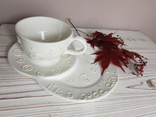 Carica l'immagine nel visualizzatore di Gallery, tazza bassa " tono su tono" con piatto doppio - Mad Mugs Italy