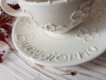 Carica l'immagine nel visualizzatore di Gallery, Tazza bassa "tono su tono" - Mad Mugs Italy