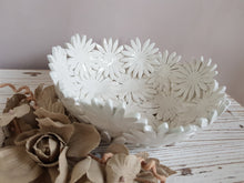 Carica l'immagine nel visualizzatore di Gallery, Cestino margherite grande - Mad Mugs Italy