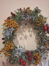 Carica l'immagine nel visualizzatore di Gallery, Ghirlande grandi fiori secchi e bacche
